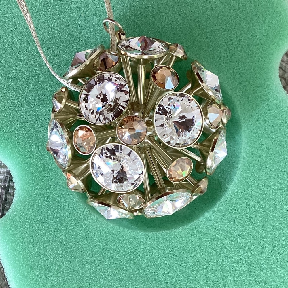 Swarovski Constella Ball Ornament Large Gold Metal With Champagne/White Crystals - Picture 10 of 14